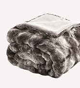 Cozy Bliss Faux Fur Bubble Blanket