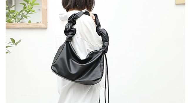 Lure you in♡2WAYギャザーナイロンバッグ ALTROSE ショルダーバッグ バッグ ギャザーハンドル ナイロン