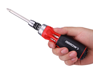 ERGONOMIC NON-SLIP HANDLE