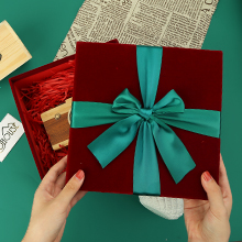 Velvet Square Gift Box Red