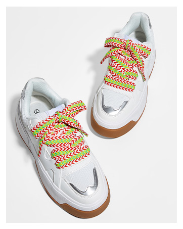platform sneaker