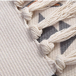 rug with tassels