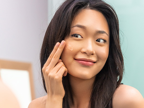 hydrating peptide serum treatment