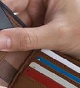 バッファロー スマートトラッカー 紛失防止 探し物 置き忘れ防止 薄型 カードタイプ 防水 財布に入る 探す 日本メーカー iPhone iPadの「探す」アプリに対応 財布を見つける 60秒カ...