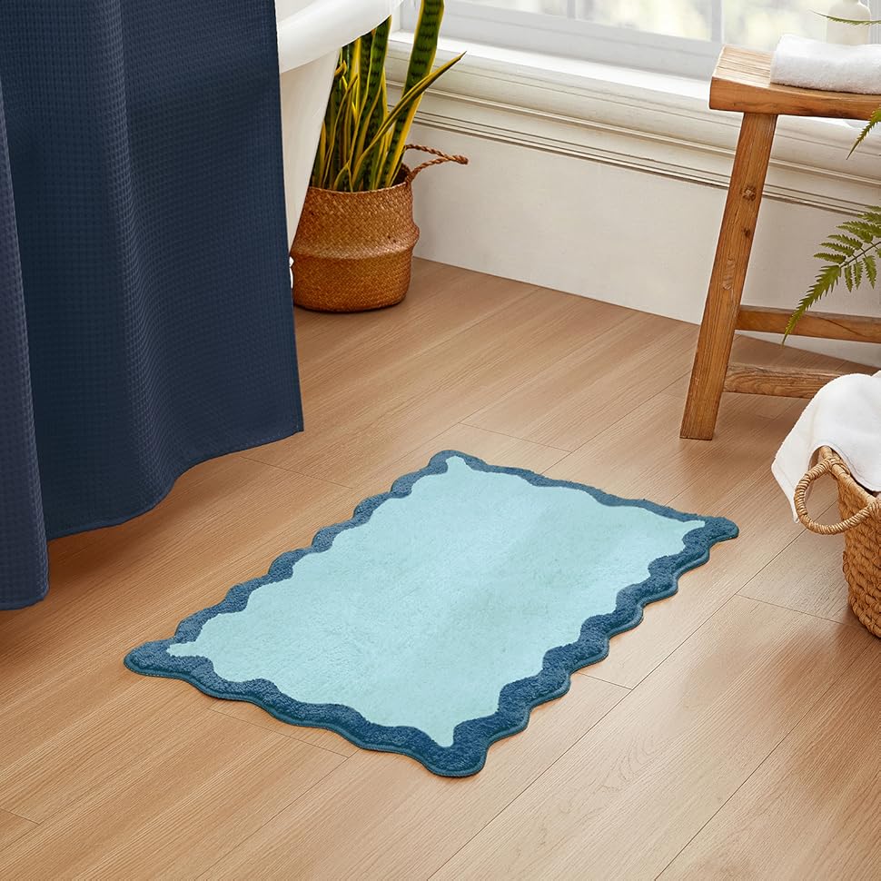 bath mat blue scalloped