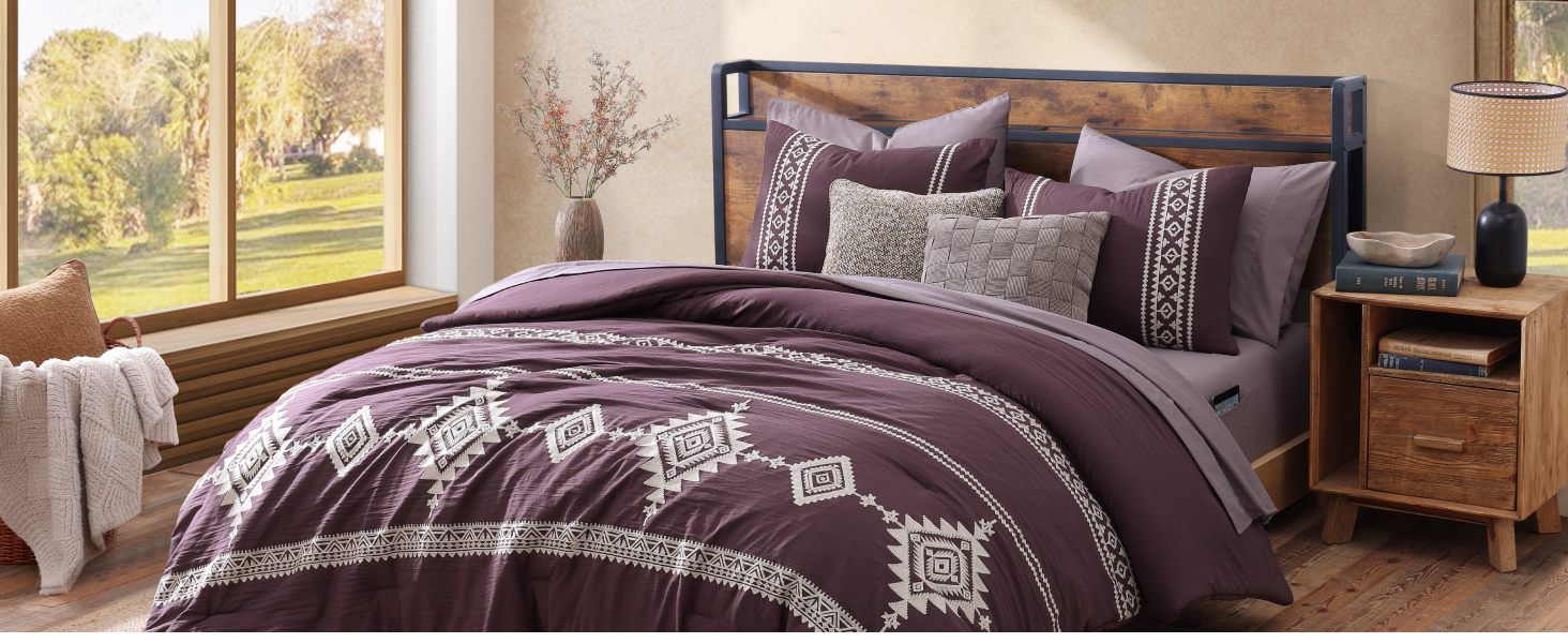 purple comforter