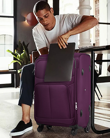 Convenient dual front pockets