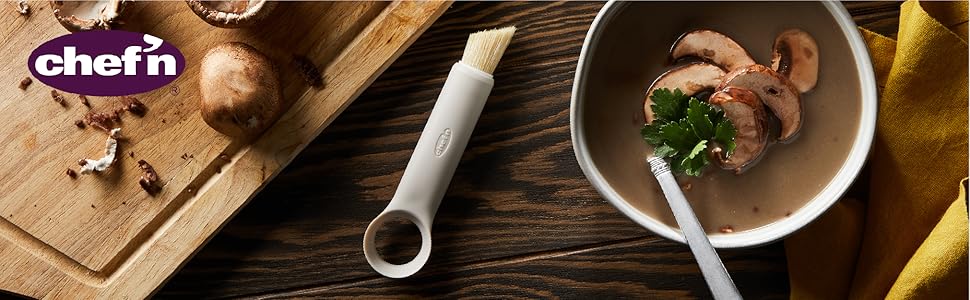 Chef'n ShroomBroom Mushroom Cleaning Brush & Corer