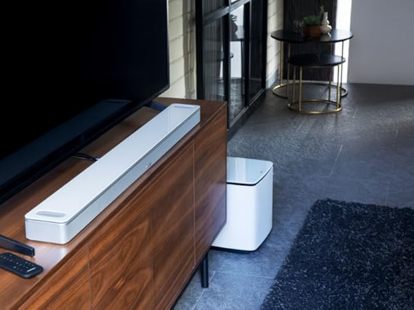 Głośnik Bose Smart Soundbar 900 z Dolby Atmos i asystentem