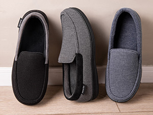 EverFoams Men's Comfort Memory Foam Moccasin Slippers Breathable Terry Cloth House Shoes with Anti-Skid Rubber Sole 25 888-11