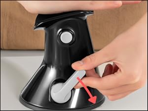 How to use the Brieftons 4-blade rotary grater - Step 1