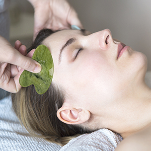 jade roller and gua sha