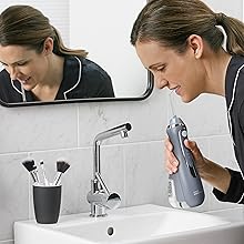 Using Cordless Advanced Water Flosser WP-587