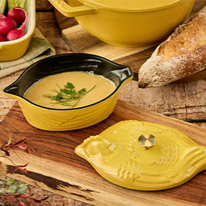 Amazon.co.jp: staub ストウブ 「 スモールチキンココット