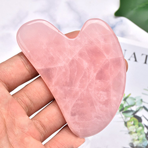 Amazon | 美顔マッサージローラー 美顔ローラー 翡翠 天然玉石