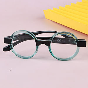 women ROUND reading glasses