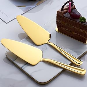 pie and cake server
