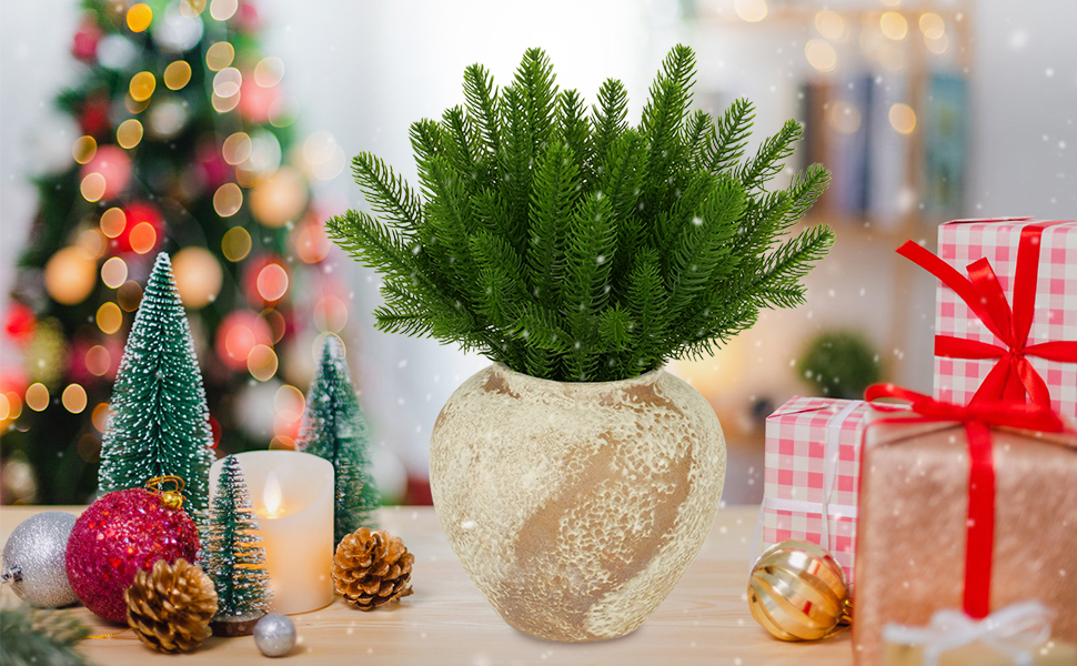 Artificial Pine Branches 30pcs, Green Leaves Needle Faux Fir Tree Branches Christmas Foliage