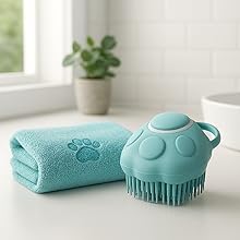 2 in 1 Pet Grooming Kit | Bath Brush with Shampoo Tank | Absorbent Towel 75 x 35 cm | Green, Microfiber and Silicone | Cleaning, Drying and Massage for Dogs and Cats 18 Toalla baño perro cepillo baño perro