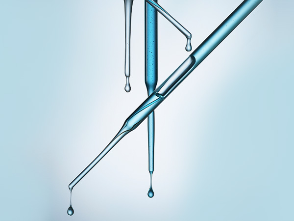 Droppers dripping liquid