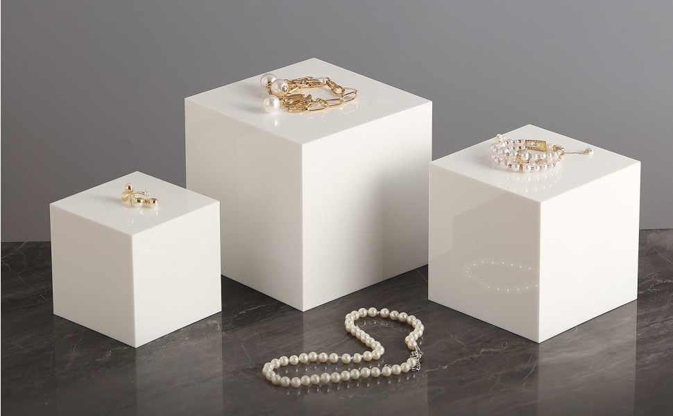MUKEEN Glossy White Acrylic Cubes Display Nesting Risers