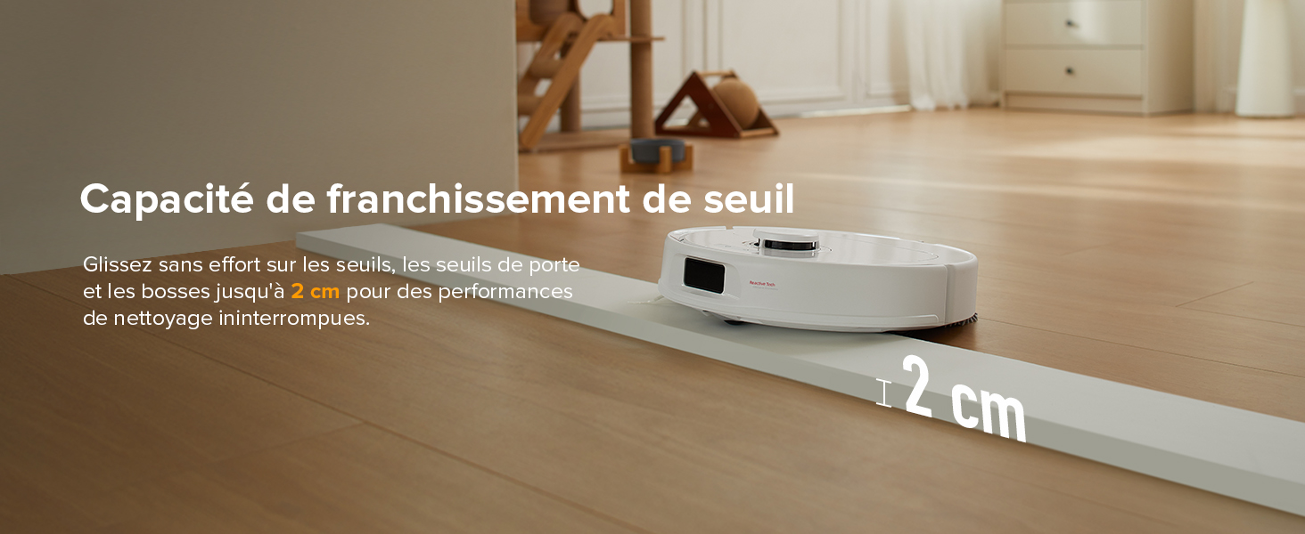 capable de franchir un seuil de 2 cm sur un plancher en bois, avec superposition de texte en français