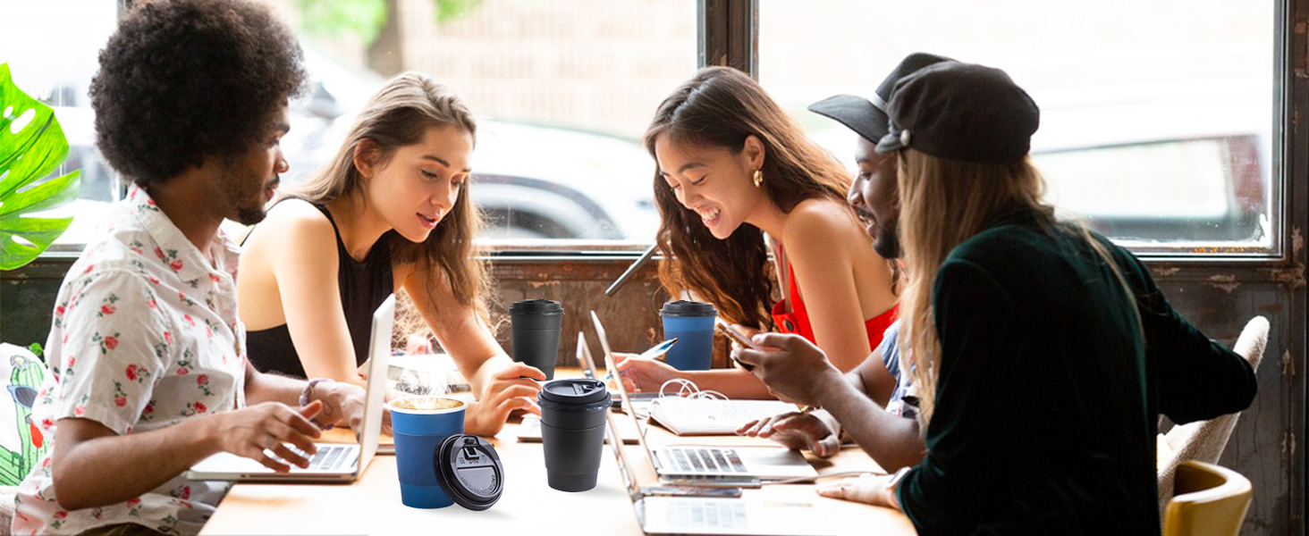 Paper coffee cups with lids are perfect for parties and private events.