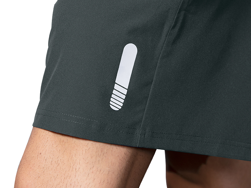 1 Reflective Strip On The Front