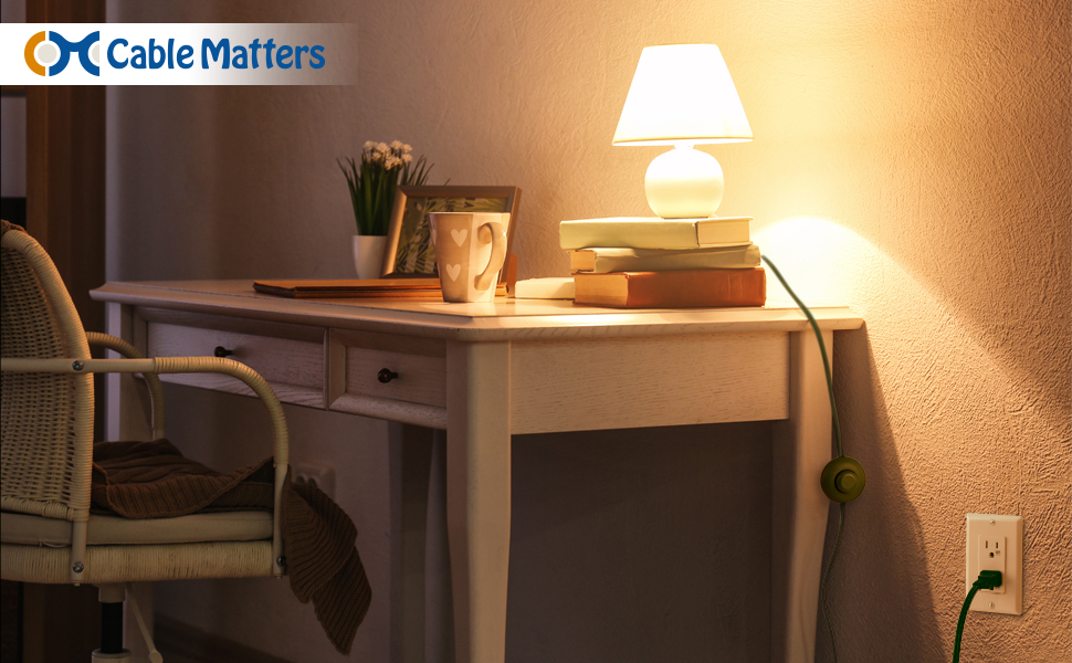 Cable Matters 3 Outlet Christmas Tree Extension Cord with