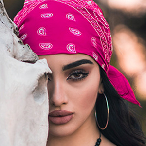 Small manufacture image 3