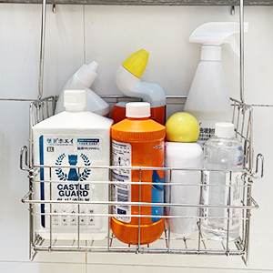 トイレの掃除ボトル収納バスケット