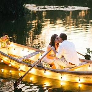 Bright Commercial Edison String Light Bulbs