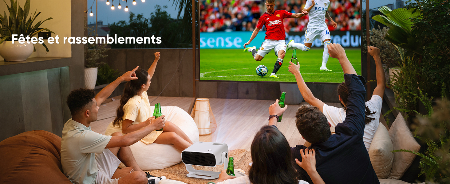 Le texte se lit comme suit : « FIFA et rassemblements sportifs ». Série d'images montrant les procédures et les équipements de contrôle de sécurité des sites sportifs ou des stades.