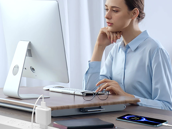 ほぼ未使用‪‪❤︎‬Redmi Note 10 JE黒ブラック付属充電ケーブル2本 ほぼ未使用‪‪❤︎‬Redmi Note 10 JE黒ブラック付属充電ケーブル‬