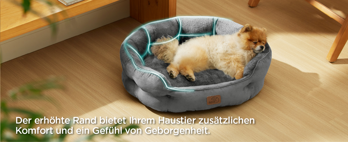 Serie von Händen, die auf einer hellen Oberfläche mit Bastelmaterialien und Werkzeugen arbeiten und verschiedene Phasen eines kreativen Prozesses zeigen.