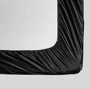 Elastic fitted sheet