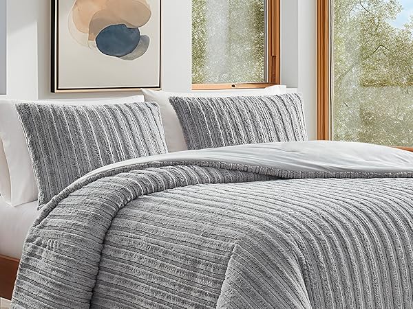 Amazon.com: UGG Full/Queen Comforter Set with 2 Pillow Shams