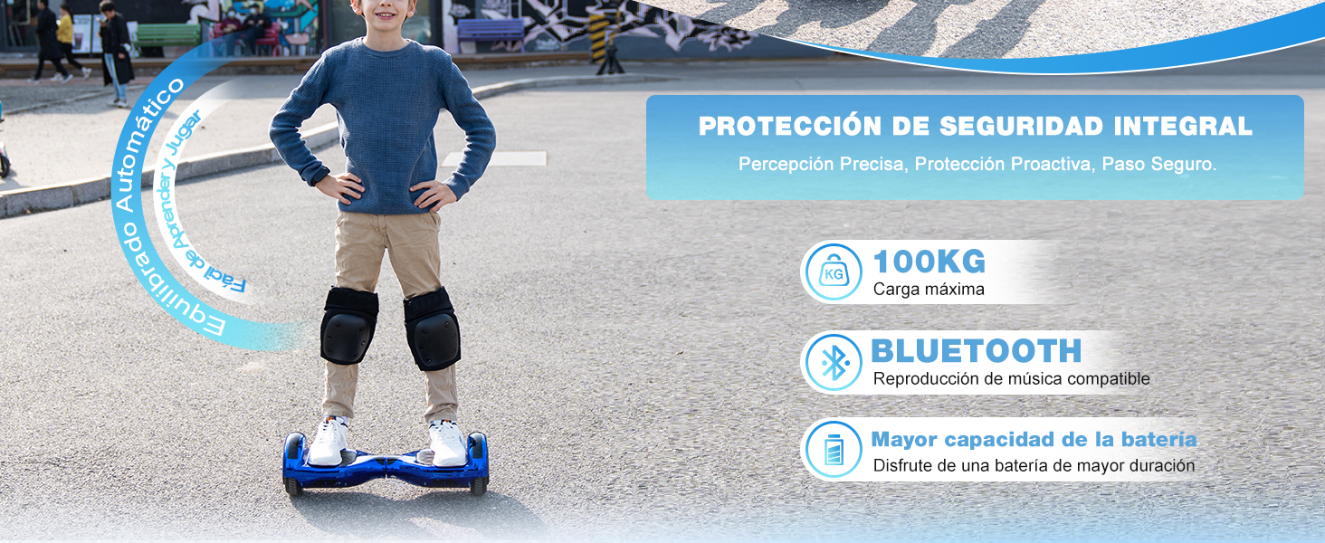 El texto dice «PROTECCIÓN DE SEGURIDAD INTEGRAL» y «BLUETOOTH». Demostración del producto de un patinete autoequilibrado con las características de seguridad destacadas.