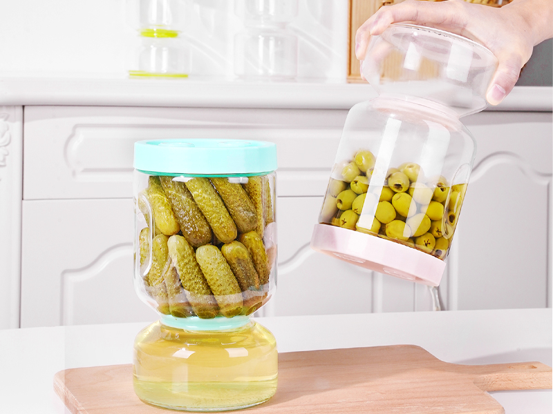ZENS Glass Pickle Jar with Strainer Flip, 2 Pack 51oz Anti