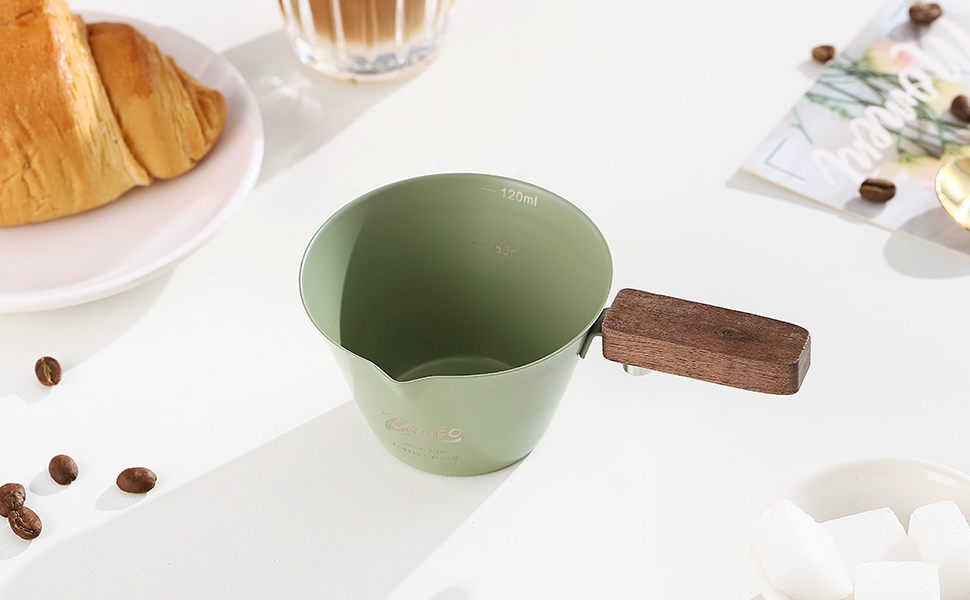 green cup