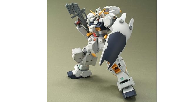 (未使用･未開封品)　HGUC ADVANCE OF Ζ ティターンズの旗のもとに ヘイズル改 1/144スケール 色分け済みプラモデル bt0tq1u Amazon | HGUC 1/144 RX-121-1 ガンダム TR-1 [ヘイズル改