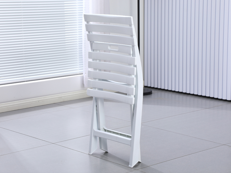 folding chair