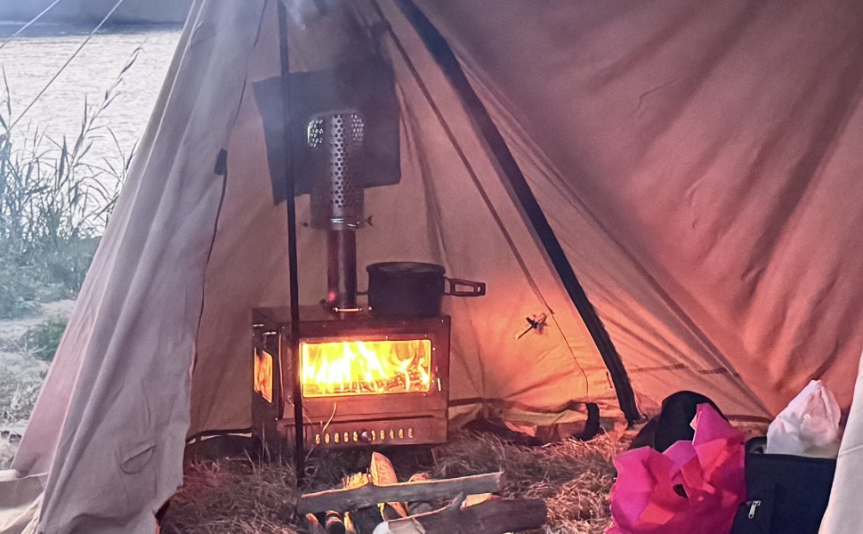 Solotour 薪ストーブ　三面 耐熱ガラス 新品未使用品　その他多数付き Amazon.co.jp: Solotour テント用 キャンプストーブ【二次燃焼