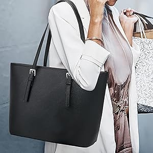 women black tote bag