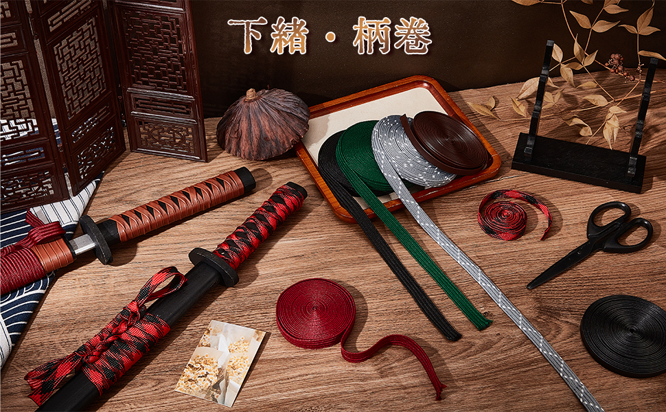 金色装飾 赤い刀 紫の紐付き 楽天市場】模造刀 雲シリーズ 赤金雲 大刀 竜刀身[neu047l]日本