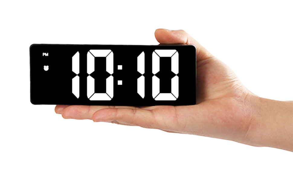 Digital Alarm Clock, Small Desk Clock with Adjustable Brightness, USB Charging