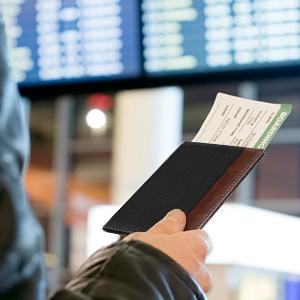 passport holder 