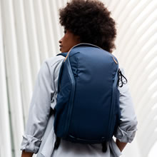 美品 ピークデザイン エスタブリッシュバックパック 15l ミッドナイト Amazon.co.jp: 【国内正規品】PeakDesign ピークデザイン