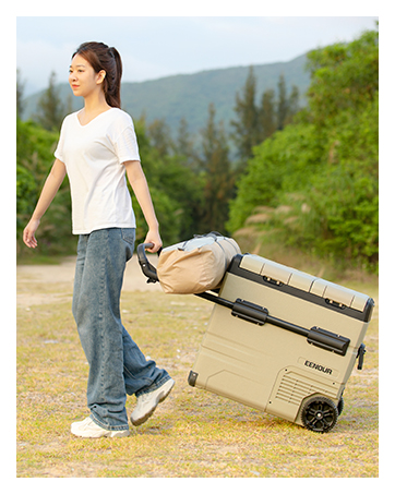 Amazon Co Jp Eenour 車載冷蔵庫 S52 52l 10 コンプレッサー式 2way電源対応 Ac100v Dc12v 24v ポータブル冷蔵庫 急速冷凍 大容量 省エネ 静音 Lcd温度表示 庫内灯付き 低電圧保護 Ac Dcコード付き 車載家庭両用 車中泊 キャンプ 釣り 災害時に大活躍 大型家電