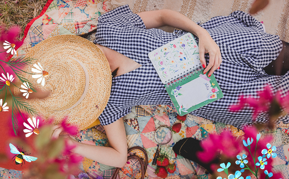 Katie Daisy weekly planner